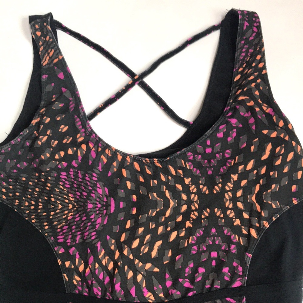 Fabletics Cross Back Strap Tank - Picture 3 of 7